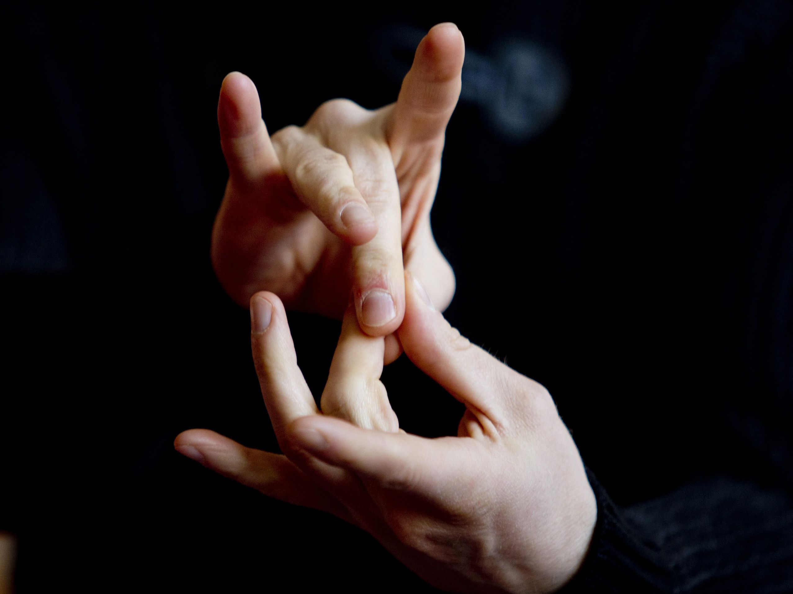 fg-directs-tv-stations-to-engage-sign-language-interpreters-during-news